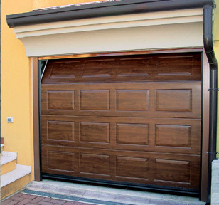 Porta garage in alluminio ARENA Costruzione Infissi